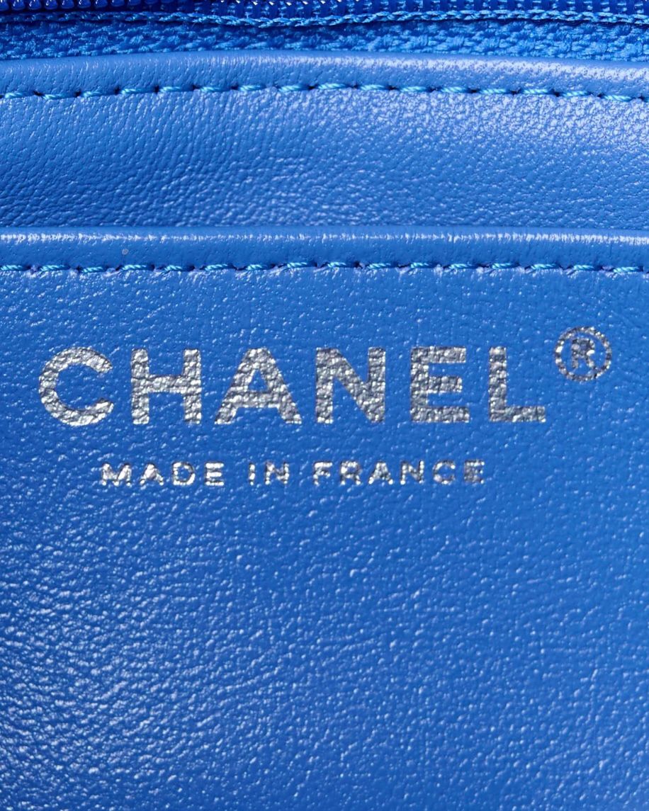 Chanel Classic Flap Tweed