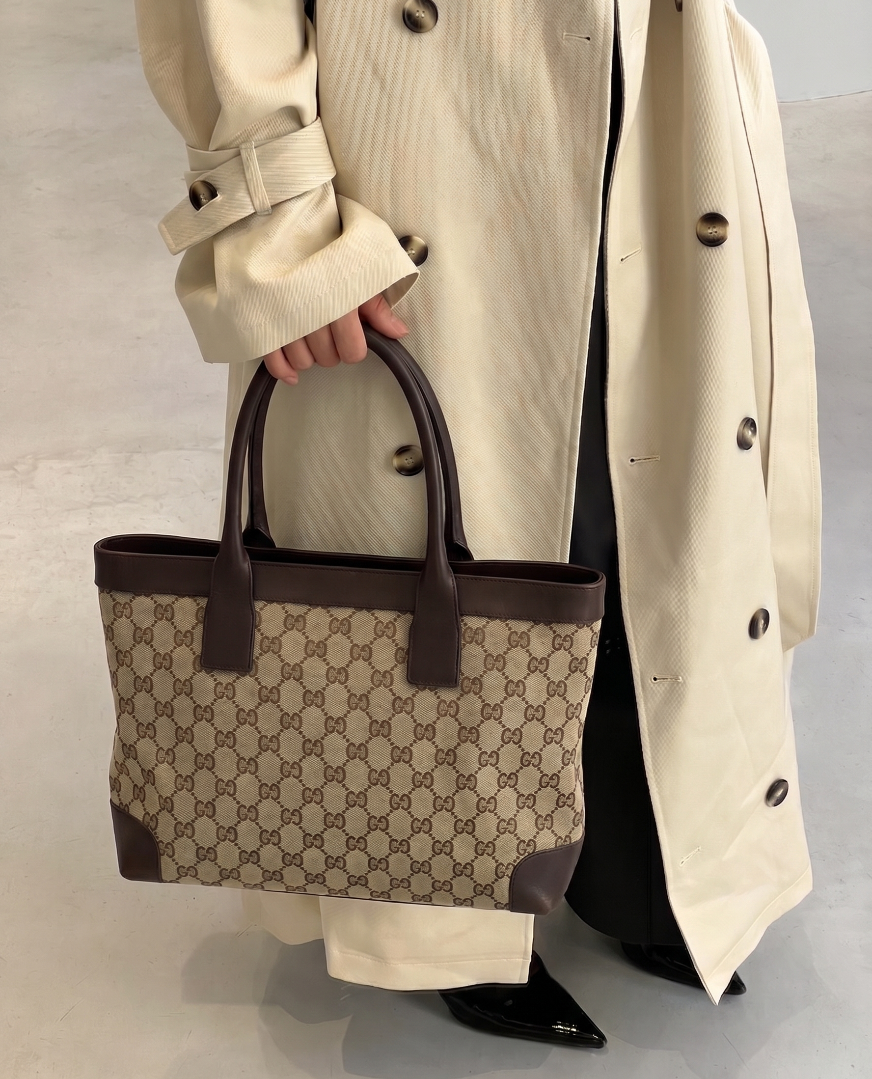 Gucci Canvas Hand Bag Beige