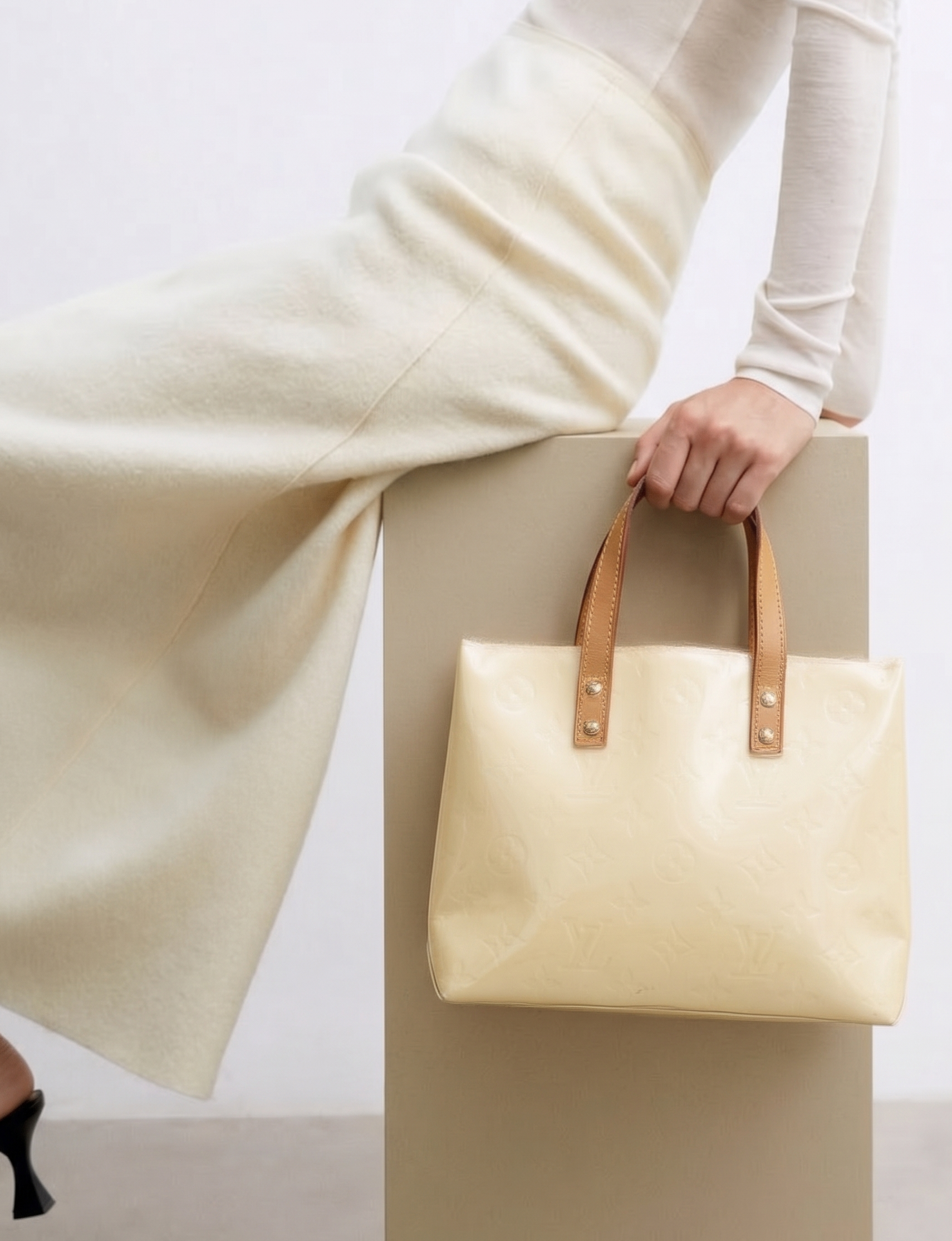 Louis Vuitton Hand Bag Monogram Vernis Reade